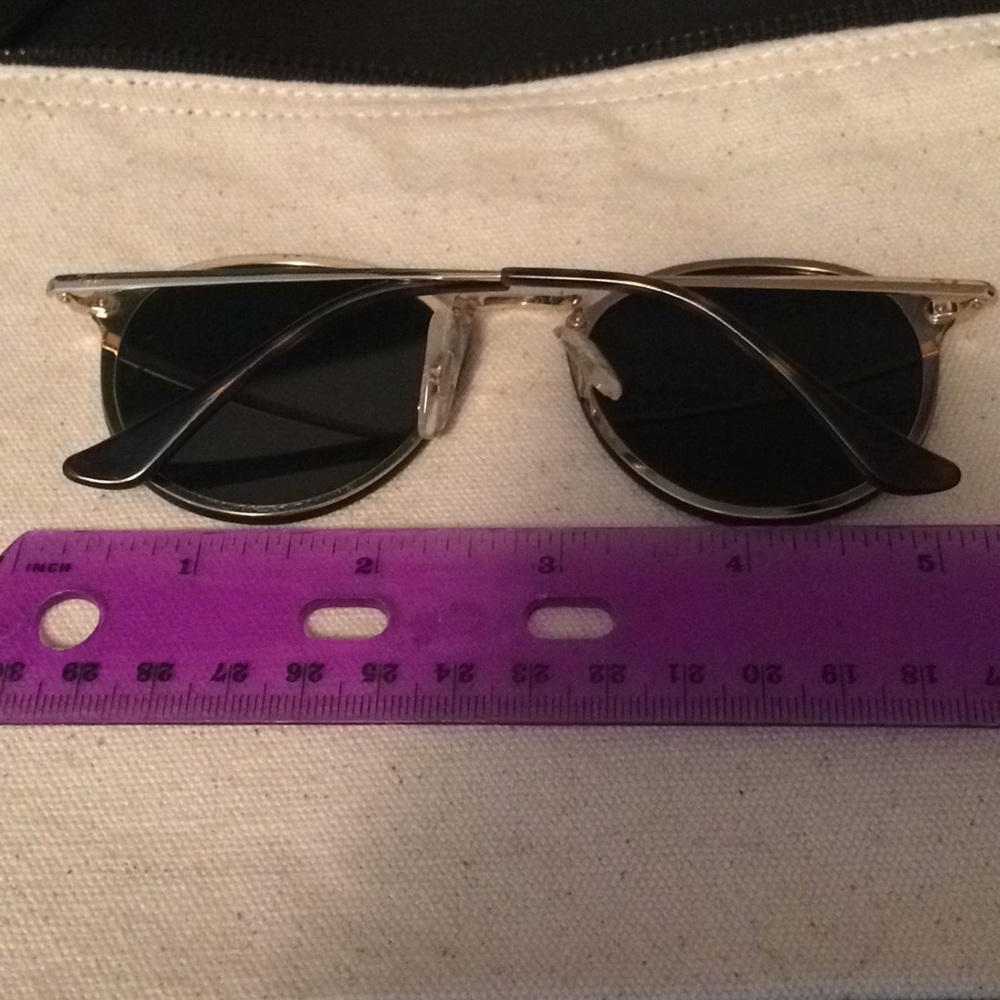 Round Ray Bans - Picture 3 of 4